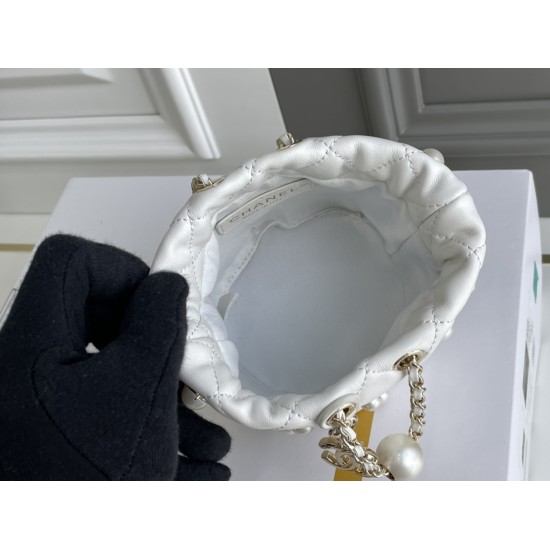 CHANEL BUCKET