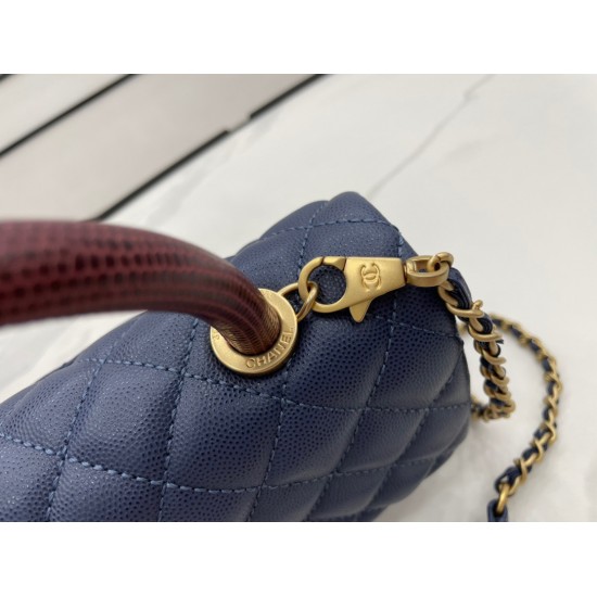 CHANEL COCO HANDLE