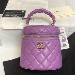 CHANEL BUCKET