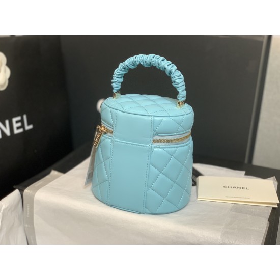 CHANEL BUCKET