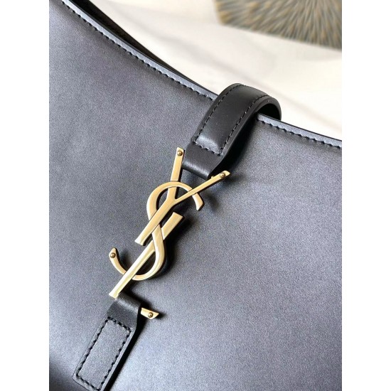 YSL LE5À7
