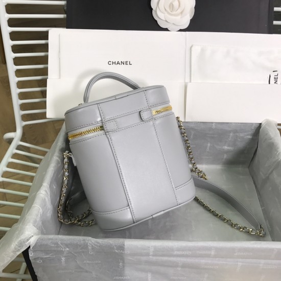 CHANEL BUCKET