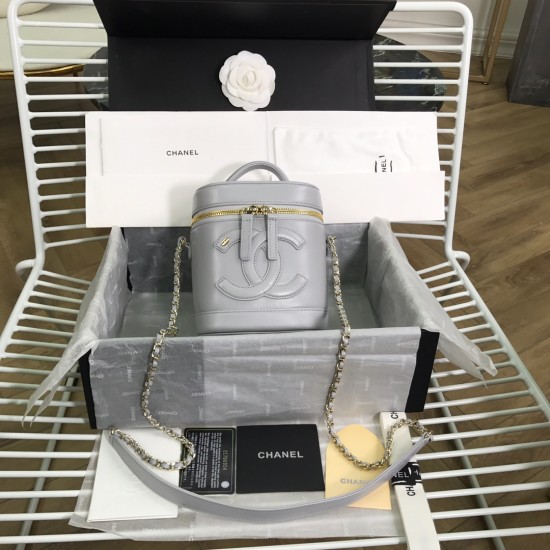 CHANEL BUCKET