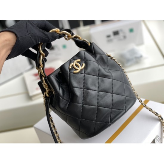 CHANEL BUCKET