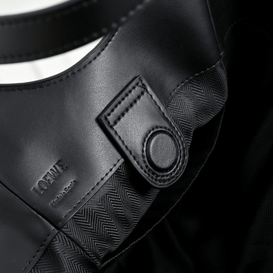 LOEWE bags
