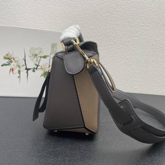 LOEWE bags