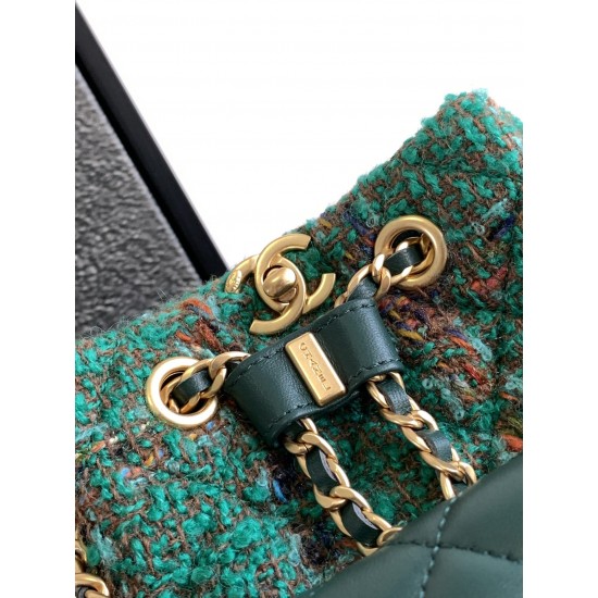 CHANEL BUCKET