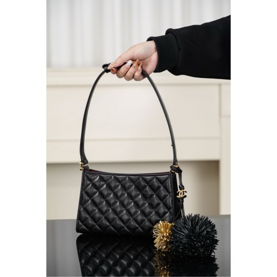 CHANEL HOBO