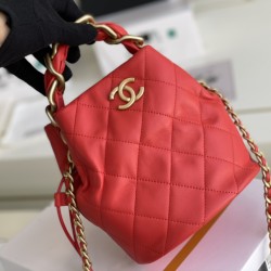 CHANEL BUCKET