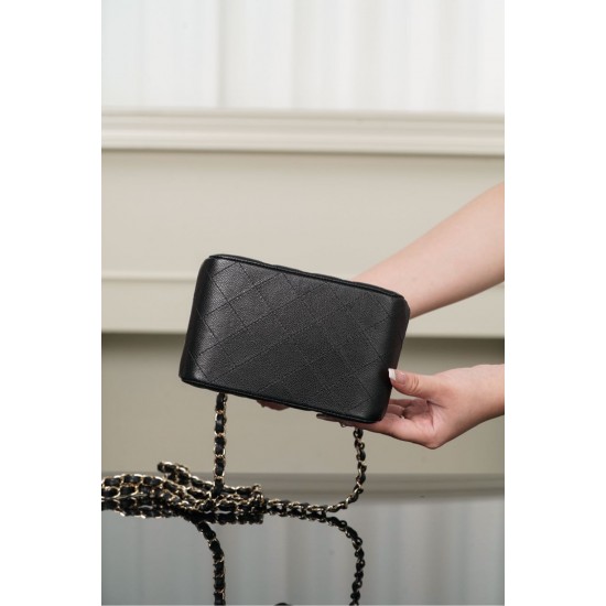 CHANEL TOTE SHOPPING BAG