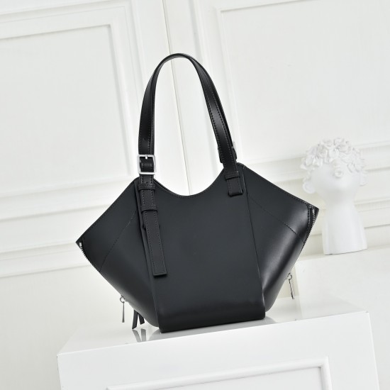 LOEWE bags