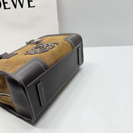 LOEWE bags