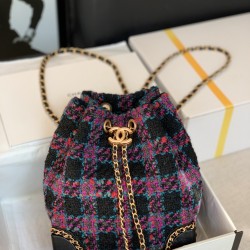 CHANEL BUCKET