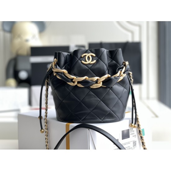 CHANEL BUCKET