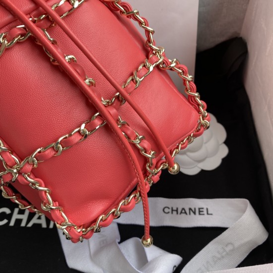 CHANEL BUCKET