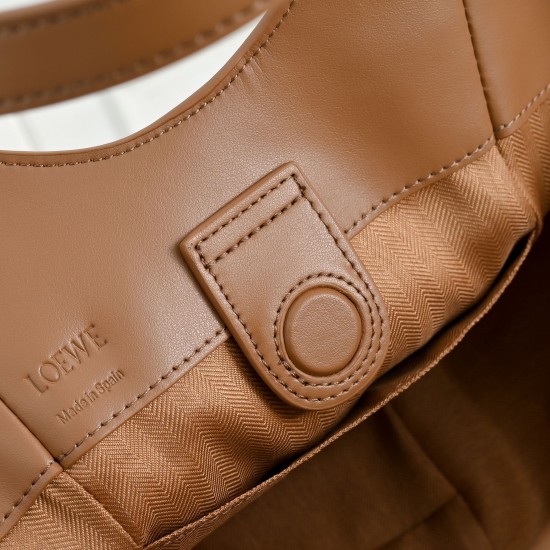 LOEWE bags