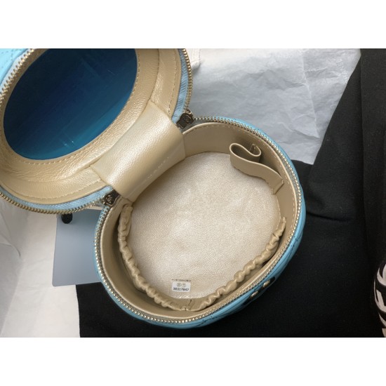 CHANEL BUCKET