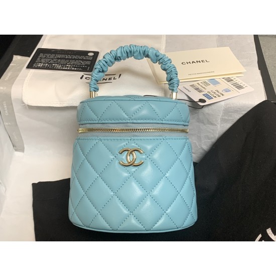 CHANEL BUCKET