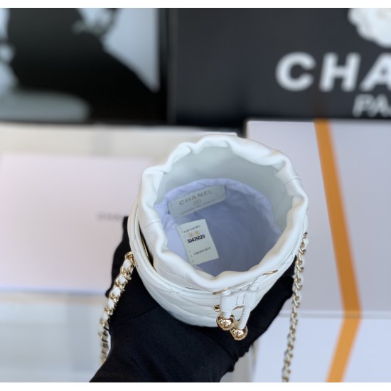 CHANEL BUCKET