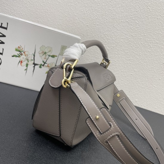LOEWE bags