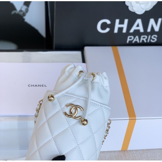 CHANEL BUCKET