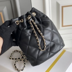 CHANEL BUCKET