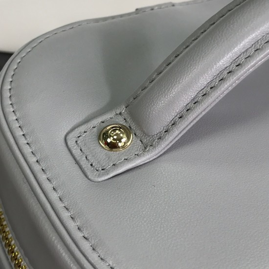 CHANEL BUCKET