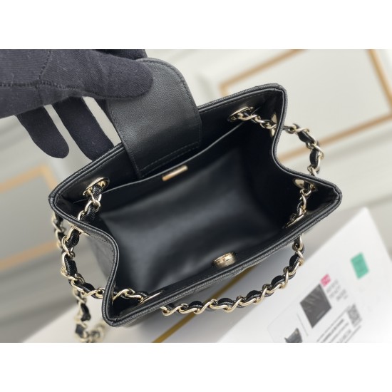 CHANEL BUCKET