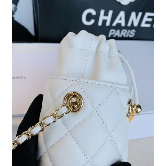 CHANEL BUCKET