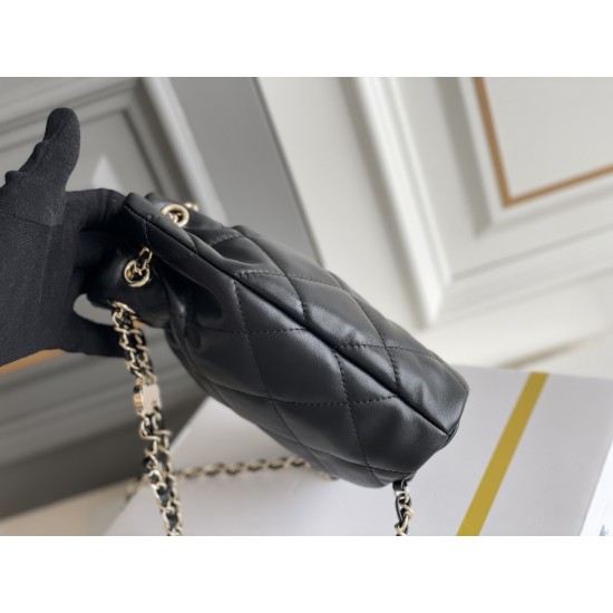 CHANEL BUCKET