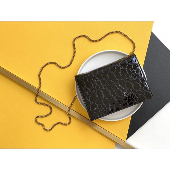 YSL Cassandra
