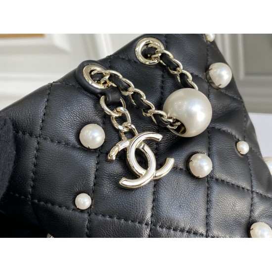 CHANEL BUCKET