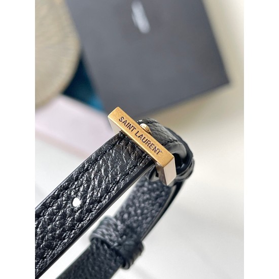 YSL LE5À7