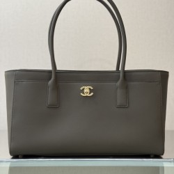 CHANEL TOTE SHOPPING BAG