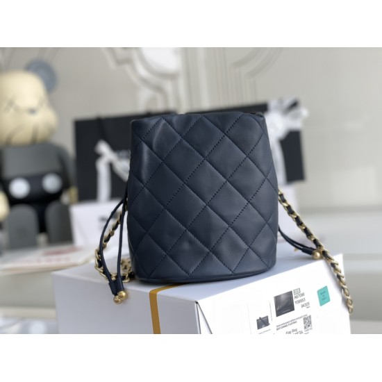 CHANEL BUCKET