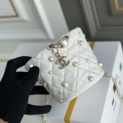 CHANEL BUCKET
