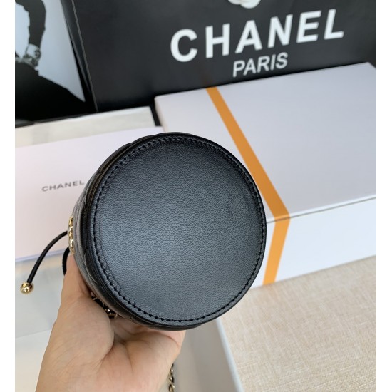CHANEL BUCKET