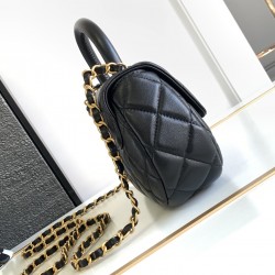 CHANEL COCO HANDLE