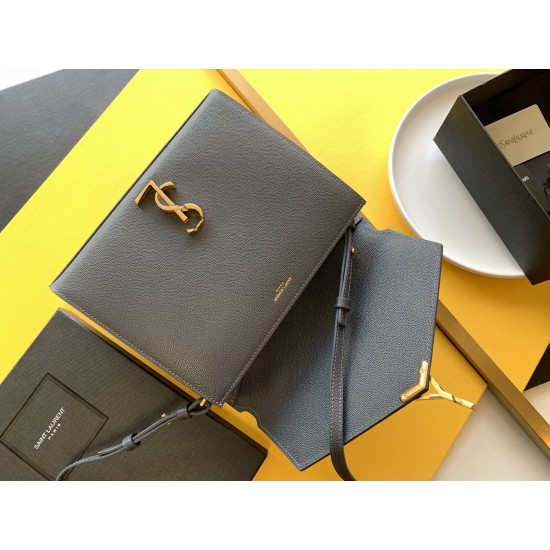 YSL Cassandra
