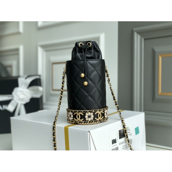 CHANEL BUCKET
