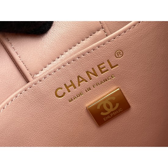 CHANEL BUCKET