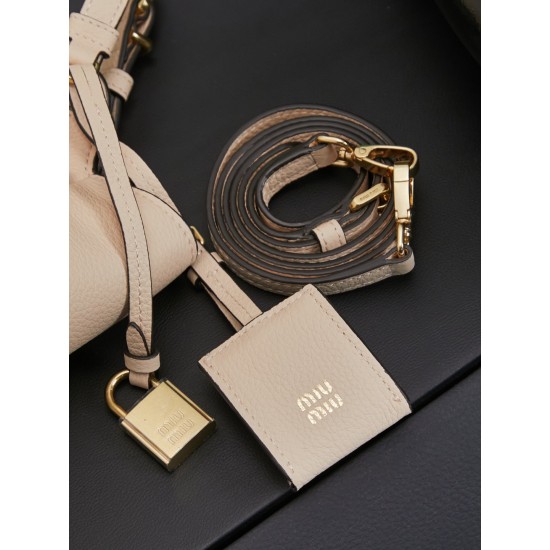 MiuMiu BAGS