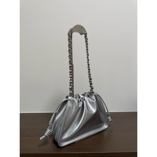 LOEWE bags