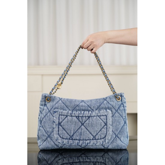 CHANEL HOBO
