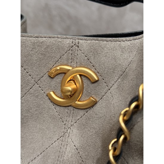 CHANEL BUCKET