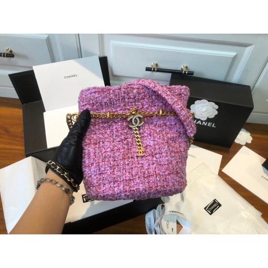 CHANEL BUCKET