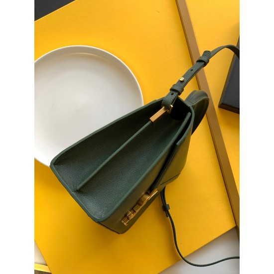 YSL Cassandra