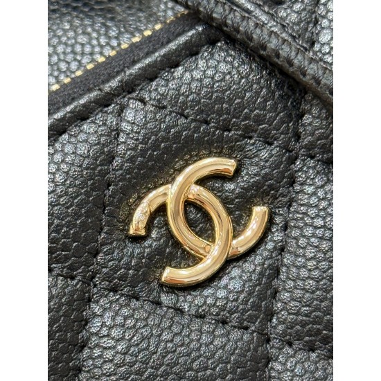 CHANEL BUCKET