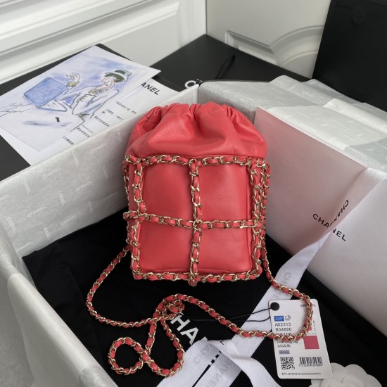 CHANEL BUCKET