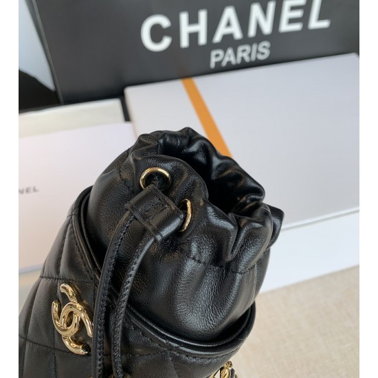 CHANEL BUCKET